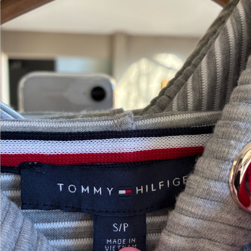 NEW ADORABLE TOMMY HILFIGER HOODED DRESS! Sz S! So So Cozy! - Picture 4 of 5